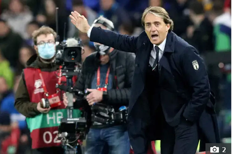 HLV Roberto Mancini chính thức lên tiếng về tin đồn sẽ dẫn dắt MU nếu ĐT Italia không được dự World Cup 2022