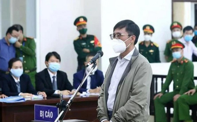 Ông Nguyễn Duy Linh tại tòa sơ thẩm