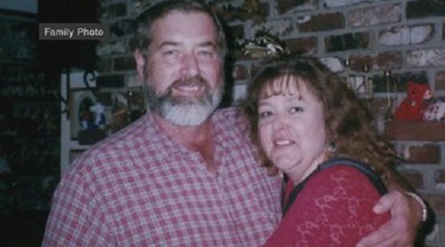 Nạn nhân Ron Presba và vợ Patty Presba.