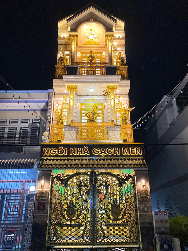Đây là toàn cảnh "cung điện" dát vàng của đại gia bất động sản Nguyễn Văn Trung ở Ninh Kiều, Cần Thơ
