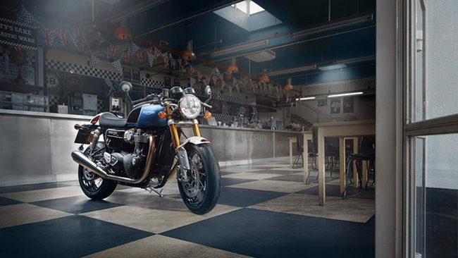 6. Triumph Thruxton RS Ton Up Special Edition 2022
