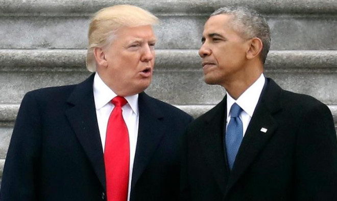 Cựu Tổng thống Mỹ Donald Trump (trái) và cựu Tổng thống Barack Obama. Ảnh: AP.