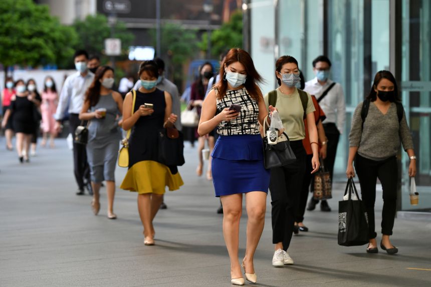 Thủ tướng Singapore Lý Hiển Long tuyên bố, nước này có "các tín hiệu đáng khích lệ" trong quá trình đối phó Covid-19 thời gian gần đây. Ảnh: Straits Times