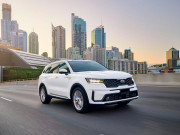 Tin tức ô tô - Giá xe Kia Sorento lăn bánh tháng 12/2021, giảm 50% phí trước bạ và quà tặng