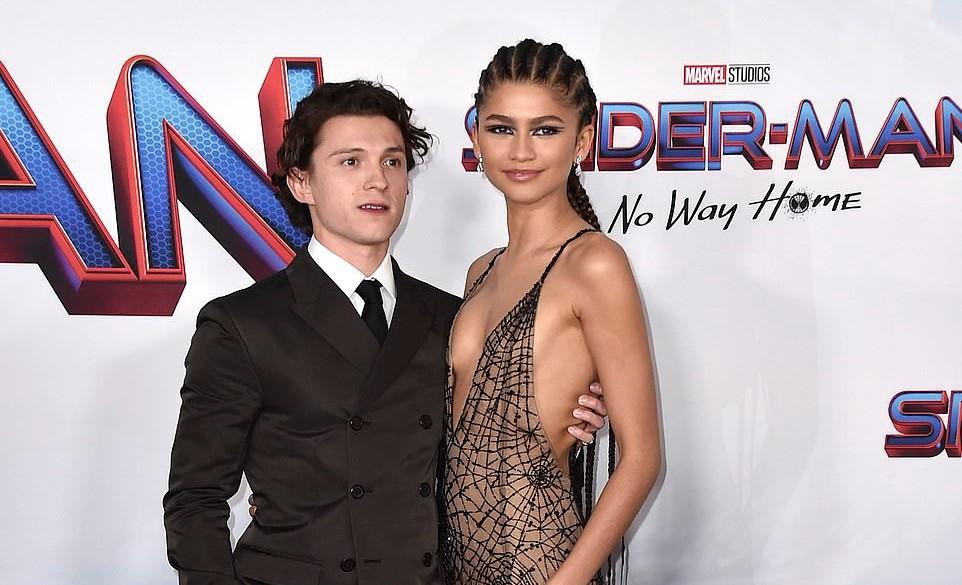 "Bạn gái Người nhện" cao hơn bạn diễn&nbsp;Tom Holland.