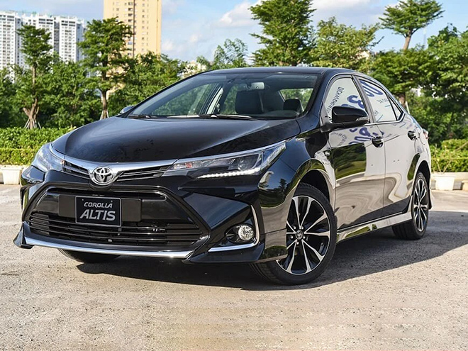 Giá xe Toyota Corolla Altis tháng 12/2021, ưu đãi 40 triệu đồng và giảm 50% LPTB - 3