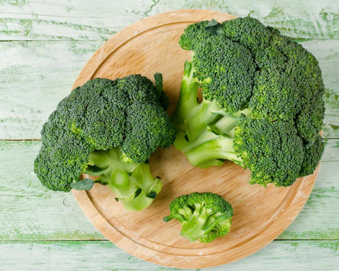 Người bệnh viêm khớp nên ăn bông cải xanh.