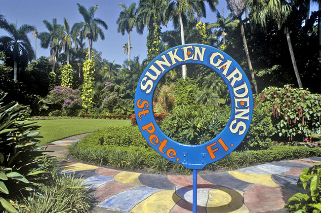 Sunken Gardens, Florida: Là một khu vườn thực vật độc đáo, địa điểm này đã được đặt tên là "Khu vườn chìm"&nbsp;vì nó nằm dưới mực nước biển khoảng 3m. Đây là một "bảo tàng sống" với một số loài thực vật có tuổi đời hơn một thế kỷ.&nbsp;
