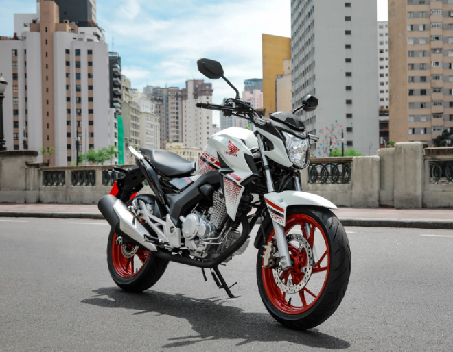 Mô tô giá rẻ 2022 Honda CB Twister ra mắt, cuốn hút các tay lái - 2