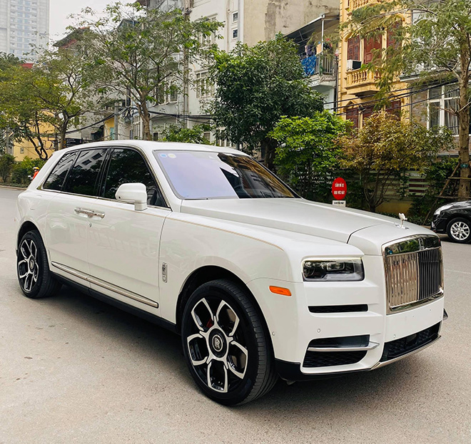 Ngắm Rolls-Royce Cullinan và Range Rover biển ngũ quý của đại gia Hà Thành - 2