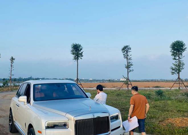 Ngắm Rolls-Royce Cullinan và Range Rover biển ngũ quý của đại gia Hà Thành - 4