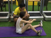 Thời trang - Nhiều cô gái gây tranh cãi vì trang phục tập gym phản cảm, kiệm vải