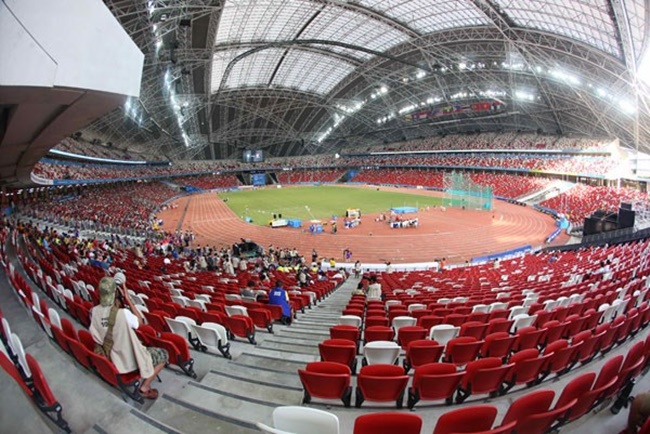 Sân có sức chứa tối đa 55.000 chỗ ngồi, kết cấu khung thép đặc biệt, mái vòm có đường kính 310 mét.
