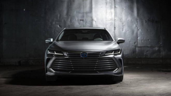 Toyota Avalon 2022 ra mắt, giá từ 835 triệu đồng - 2