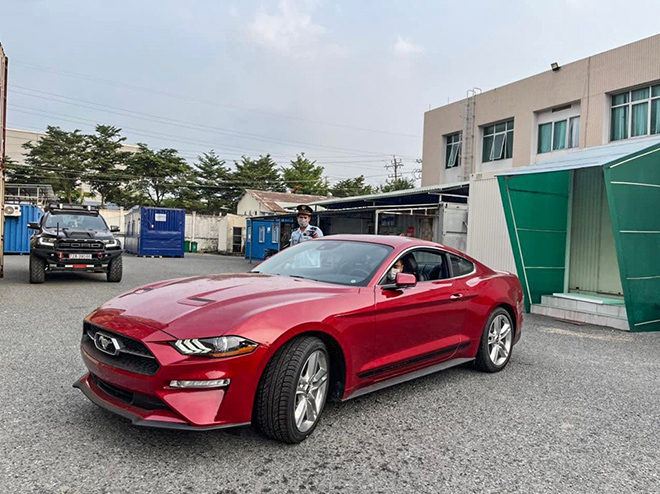 Ford Mustang 2022 đầu tiên có mặt tại Việt Nam - 2