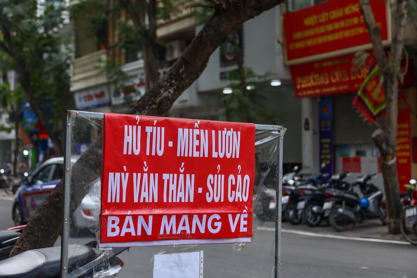 4 quận Hoàn Kiếm, Hoàng Mai, Ba Đình, Tây Hồ điều chỉnh biện pháp phòng chống dịch COVID-19.
