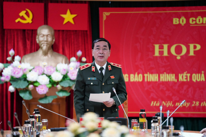 Trung tướng Trần Quốc Tỏ thứ trưởng Bộ Công an chủ trì buổi họp báo