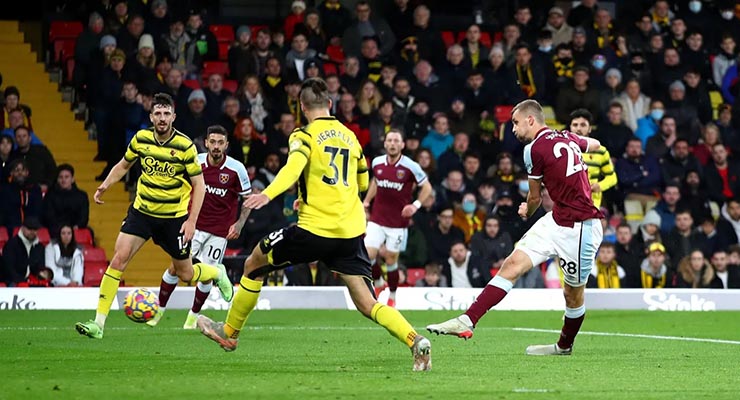 Trực tiếp bóng đá Watford - West Ham: Bàn ấn định phút bù giờ (Hết giờ) - 3