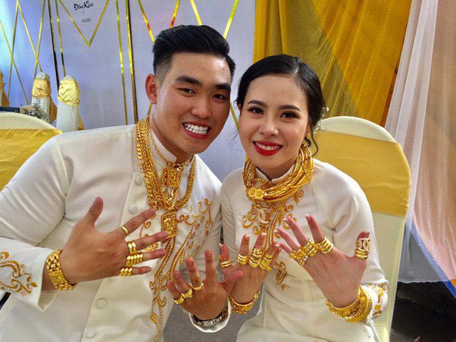 Cô dâu được chị gái tặng 49 cây vàng ngày cưới tiết lộ bất ngờ về cuộc sống hôn nhân - hình ảnh 1