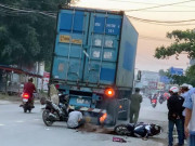 Tin tức trong ngày - Chồng khóc gào bên thi thể vợ sau tai nạn giao thông ở TP Thủ Đức