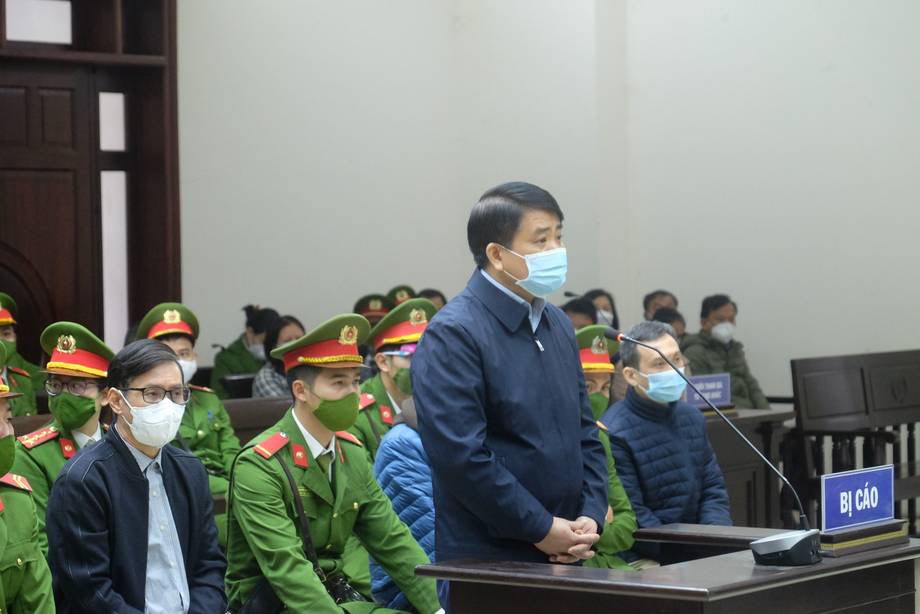 Bị cáo Nguyễn Đức Chung tại phiên toà. Ảnh TTX