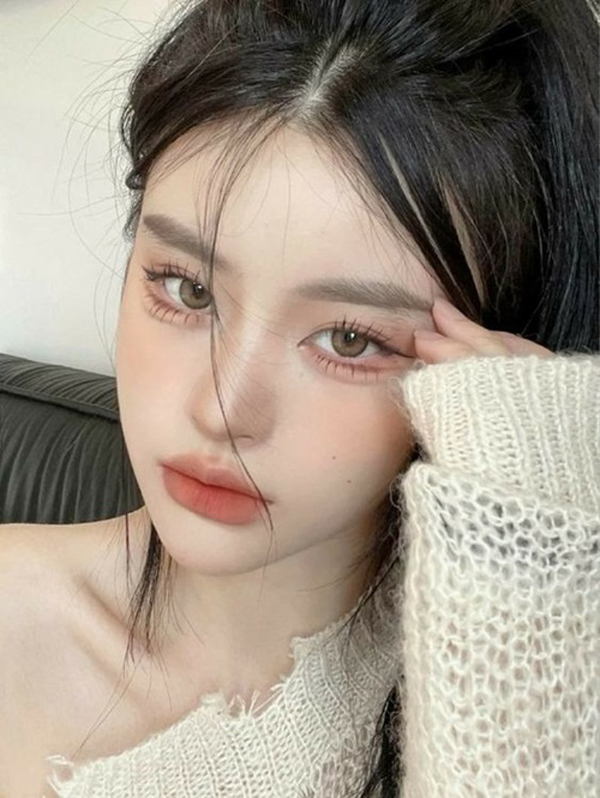 Những kiểu trang điểm cực đẹp tạo xu hướng năm 2022 - 4