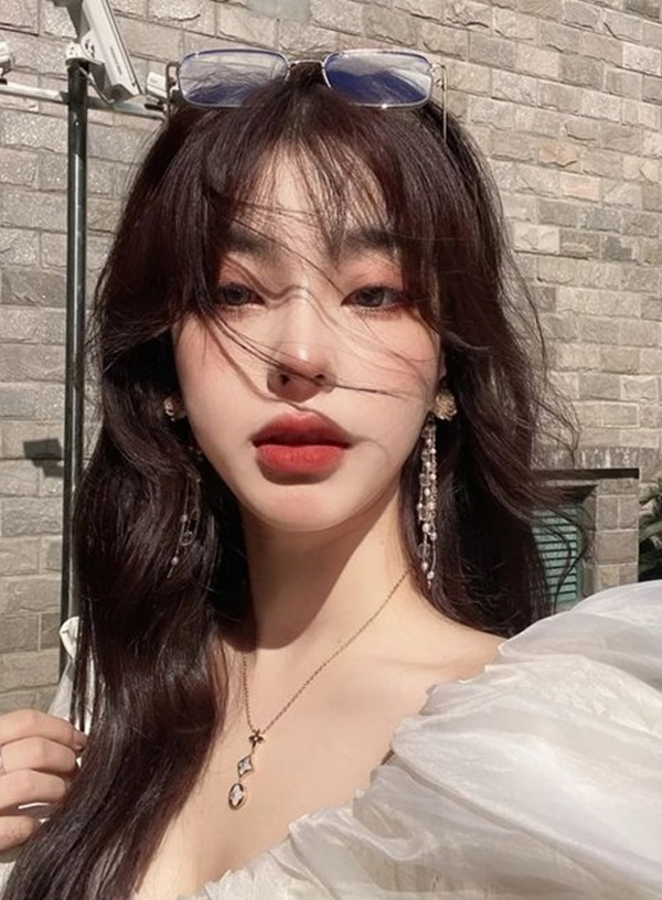 Những kiểu trang điểm cực đẹp tạo xu hướng năm 2022 - 5