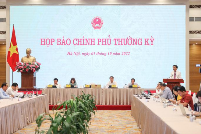 Trên 39.500 cán bộ, công chức, viên chức nghỉ việc trong hơn 2 năm qua - 1