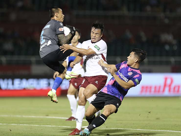 Video bóng đá TP.HCM - Sài Gòn: Người hùng ngoại binh, thoát ngôi bét bảng (Vòng 17 V-League)