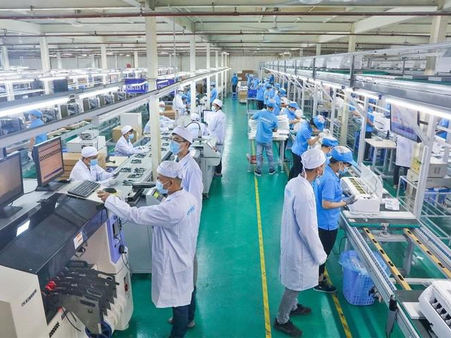 Việt Nam thuộc nhóm 7 nền kinh tế nổi bật