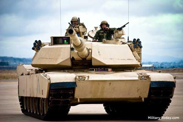 Xe tăng chiến đấu chủ lực M1A1 Abrams là một bước phát triển tiếp theo của M1 Abrams. Ảnh: Military