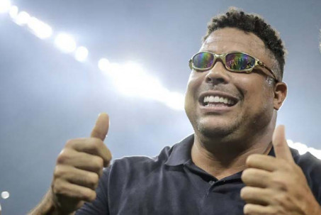 Chủ tịch Ronaldo béo lại đón tin đại hỷ: 5 tháng đưa 2 CLB thăng hạng