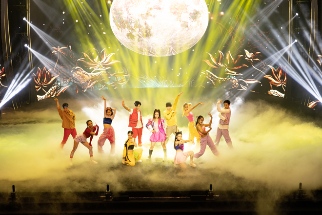 Hoàng Thùy Linh sân khấu cùng Da LAB - 3