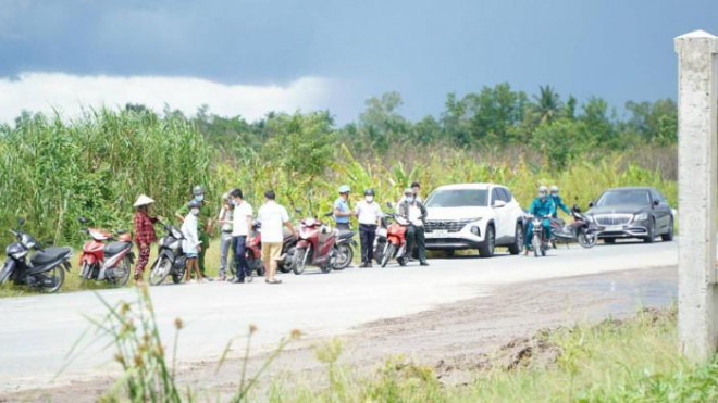 Cơ quan chức năng đang khẩn trương làm rõ nguyên nhân vụ tai nạn.