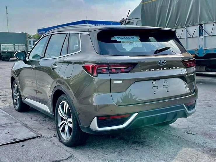 Ford Territory 2023 tại Việt Nam chưa bán chính thức đã có tin phải mua &#34;kèm lạc&#34; - 3