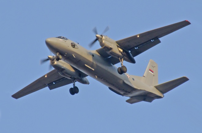 An-26 là mẫu máy bay vừa sử dụng cho mục đích dân dụng, vừa là máy bay vận tải quân sự.