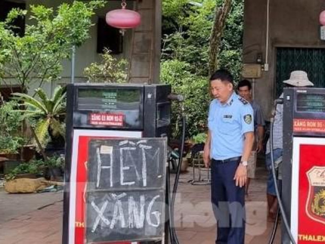 Lập đoàn kiểm tra 16 cơ sở kinh doanh treo biển 'hết xăng'