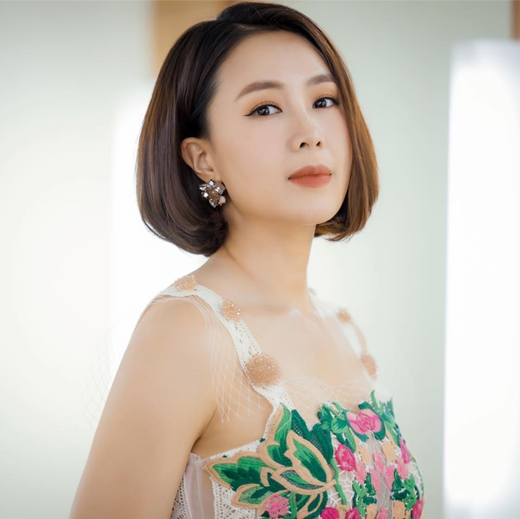 Hồng Diễm sắp trở lại với khán giả qua vai diễn trong "Hành trình công lý". Trong phim cô và Việt Anh đóng vai vợ, chồng. 
