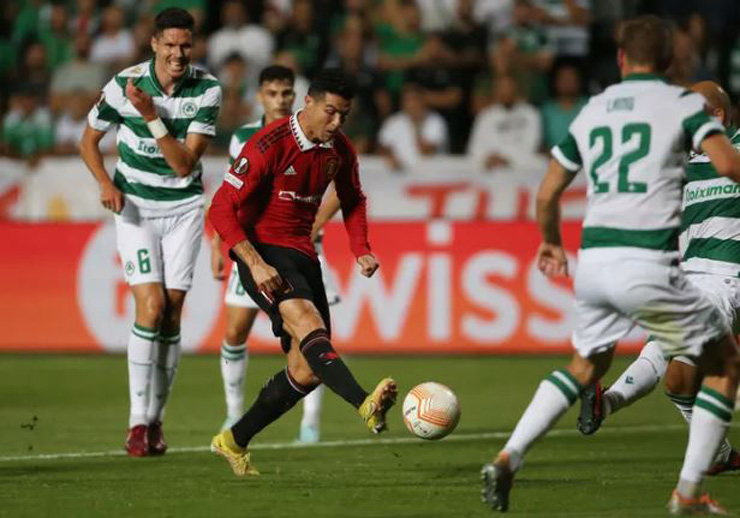 Ronaldo có một trận đấu kém duyên dù MU thắng nhọc Omonia Nicosia 3-2 ở đảo Síp