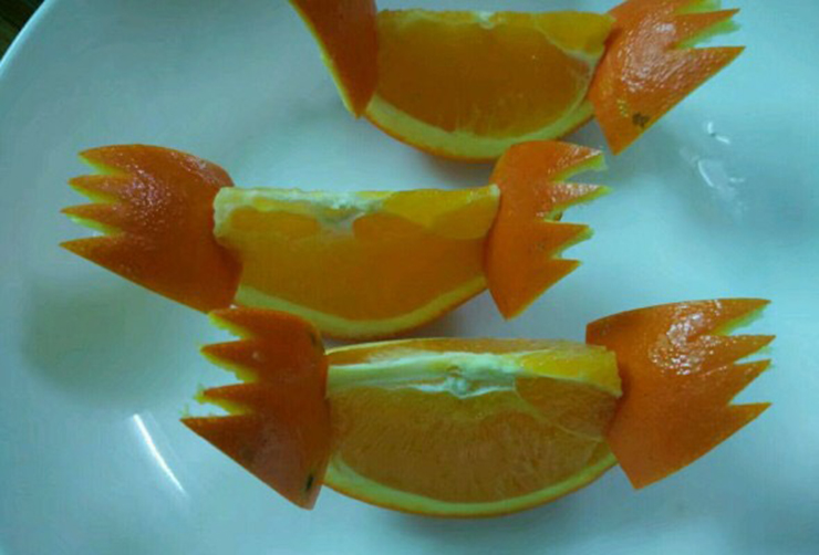 Turn an orange plate into cute crabs, everyone is amazed - 5