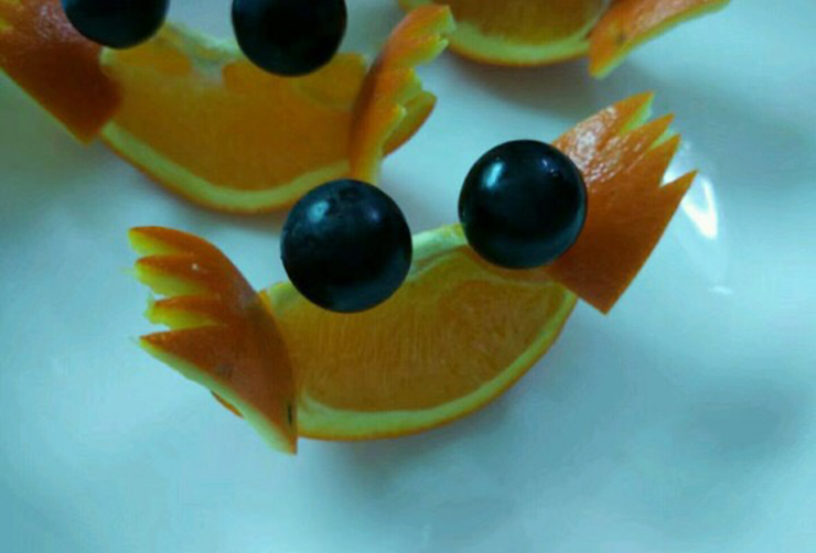 Turn an orange plate into cute crabs, everyone is amazed - 7