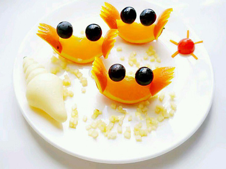 Turn an orange plate into cute crabs, everyone is amazed - 8