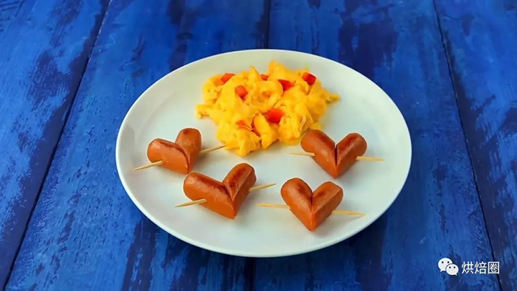 4 cute sausage decoration styles that make meals extremely attractive - 3