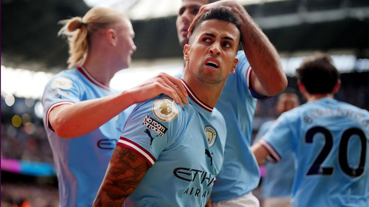 Joao Cancelo mở tỷ số đẹp mắt cho Man City trước Southampton