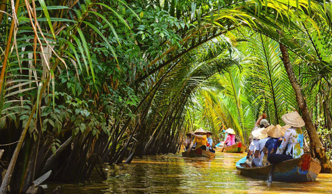 Thưởng ngoạn nhịp sống sông nước tại vùng đất “chín rồng” - 2