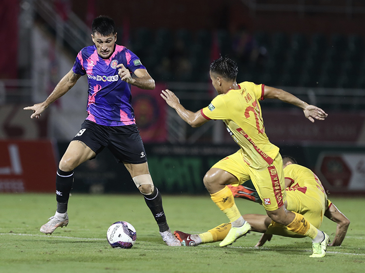 Video bóng đá Sài Gòn - Thanh Hóa: Kịch tính hiệp 2, ”tội đồ” chấm phạt đền (Vòng 18 V-League)