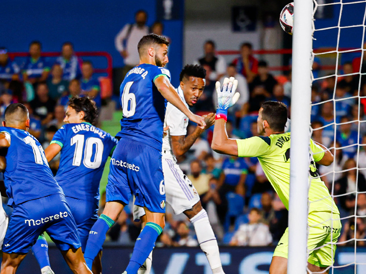 Video bóng đá Getafe - Real Madrid: Mở điểm cực sớm, trở lại ngôi đầu (Vòng 8 La Liga)