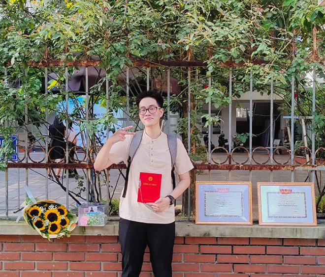 Lê Nguyễn Sơn Tùng - thủ khoa đầu ra đạt GPA 3.78.