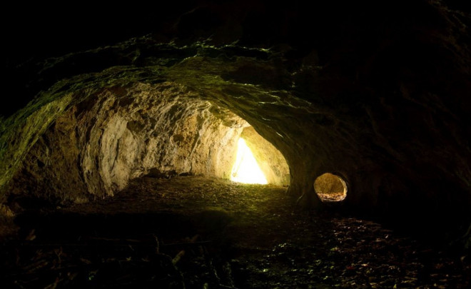 Hang Tunel Wielki - Ảnh: Miron Bogacki