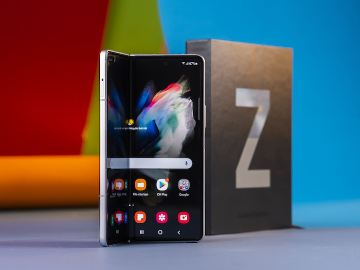 Samsung Galaxy Z Fold3 giảm giá kỷ lục hơn 13 triệu đồng